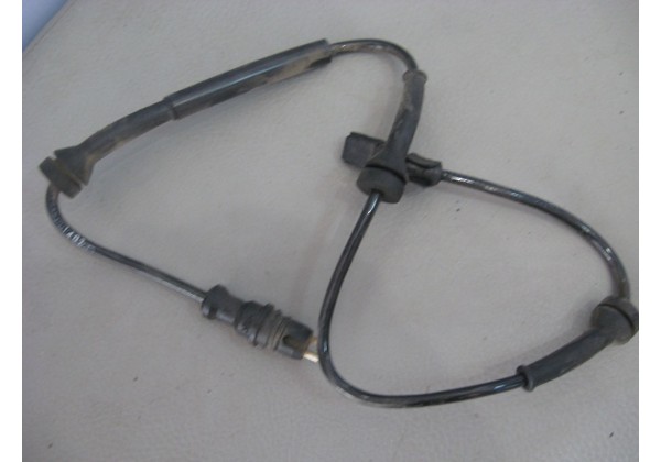 датчик ABS, передній Renault Laguna II, Espace IV, Trafic II, Vel Satis, 8200084125*